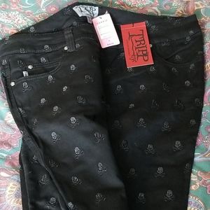 Size 14 Tripp NYC Black Skull Skinny Jeans